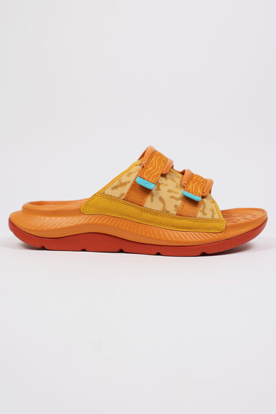 HOKA ONE ONE Ora Luxe | Golden Yellow/Desert Sun | Canoe Club