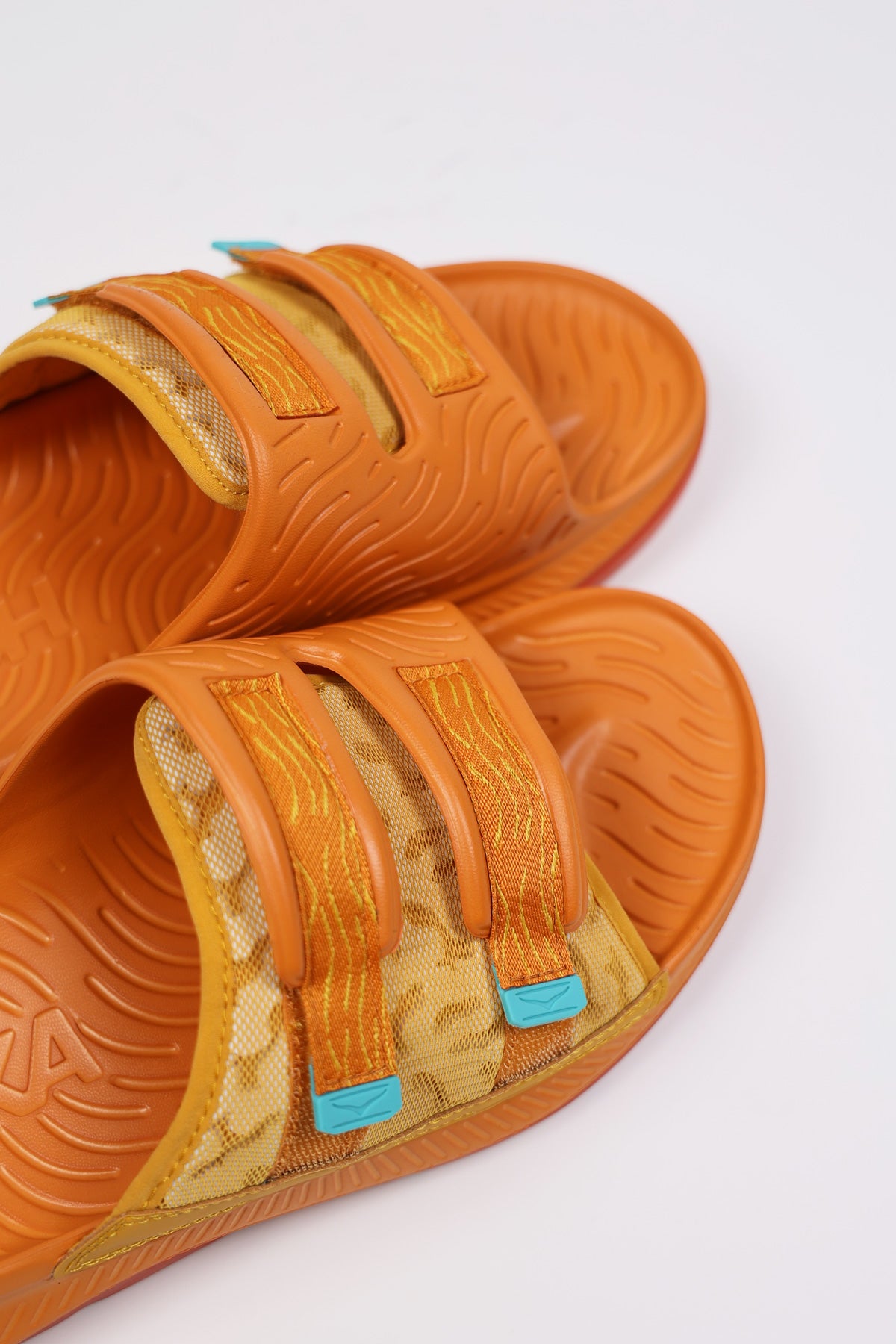 HOKA - Ora Luxe - Golden Yellow/Desert Sun - Canoe Club