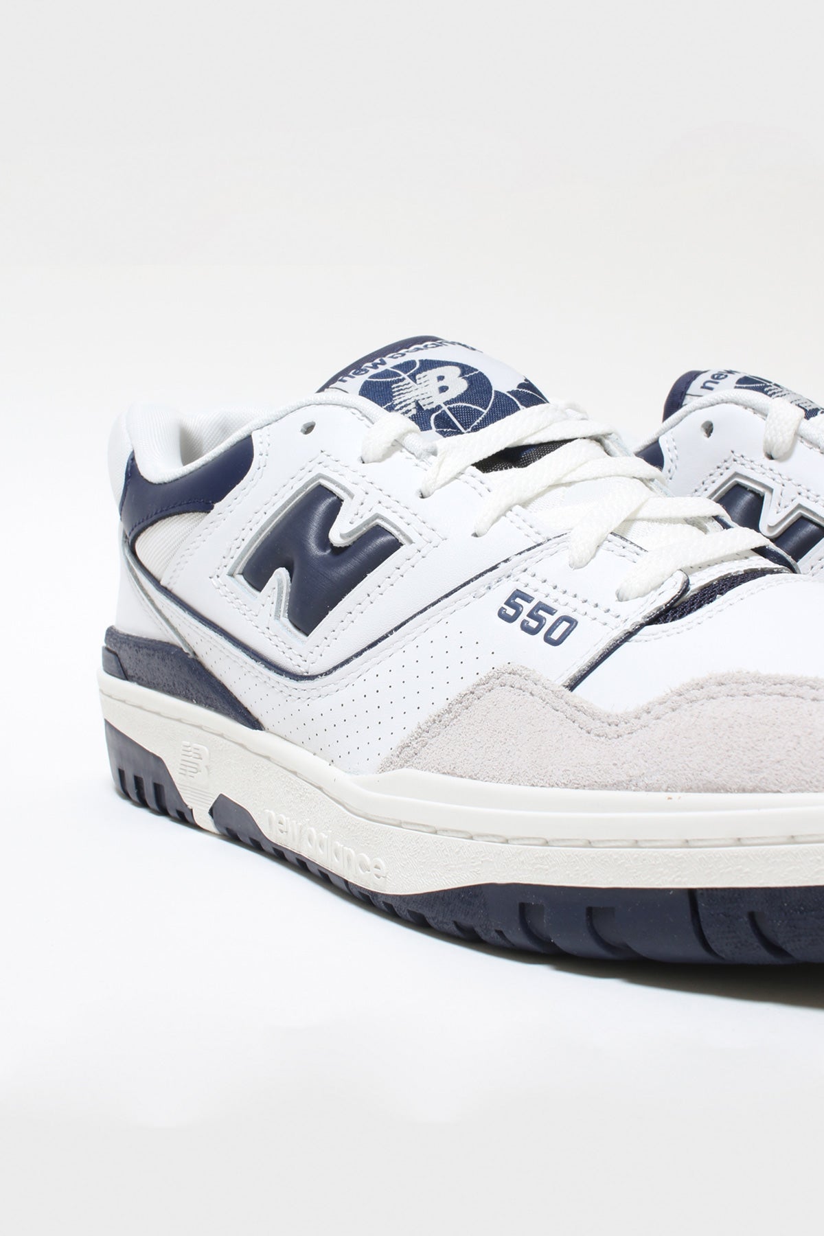 nb-bb550-navy-3_2048x.jpg?v=