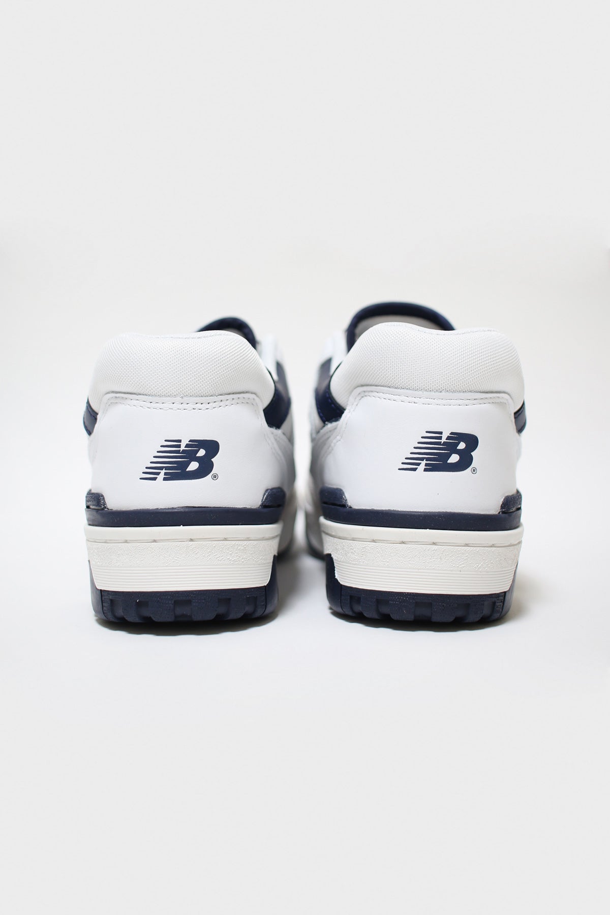 BB550 Trainers