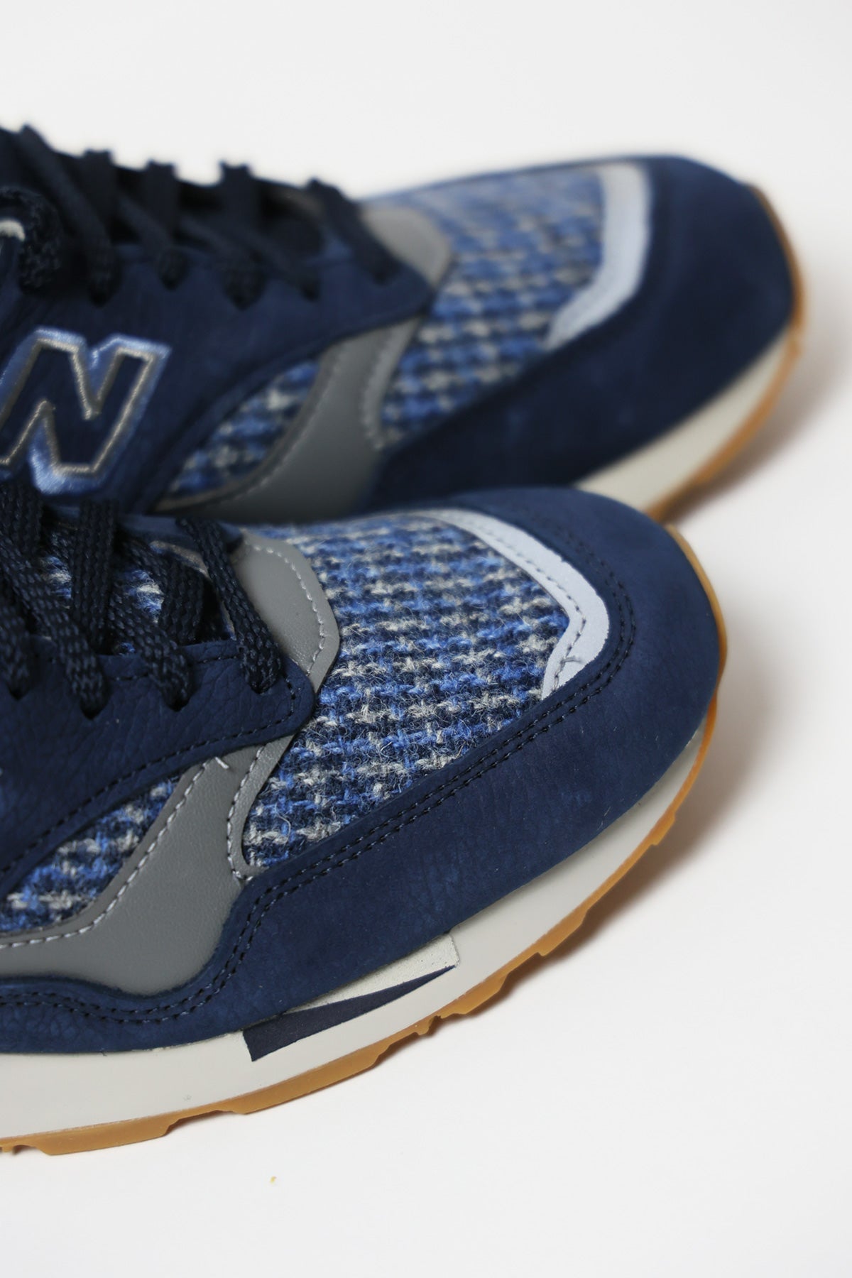 New Balance - M1500 - Nubuck/Harris Tweed - Canoe Club