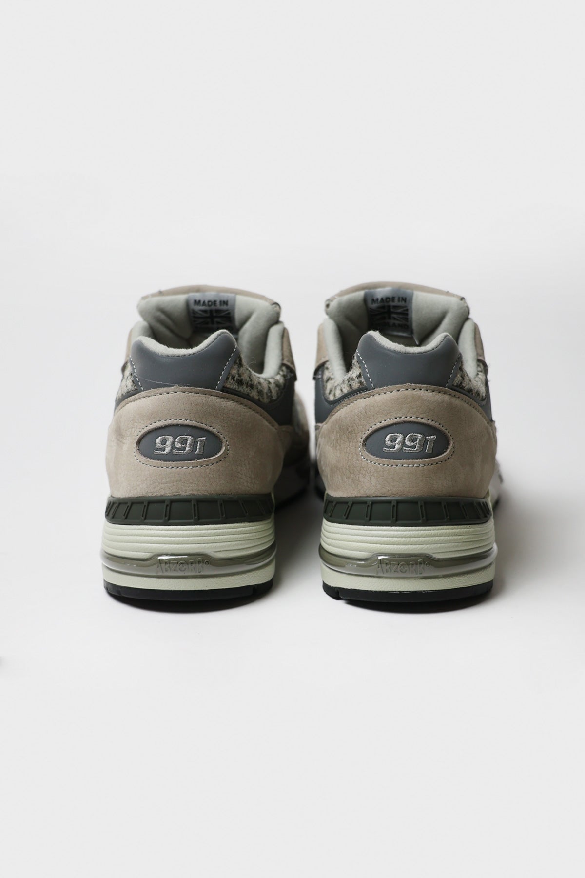 New Balance - M991 - Made in UK - Beige/Harris Tweed - Canoe Club