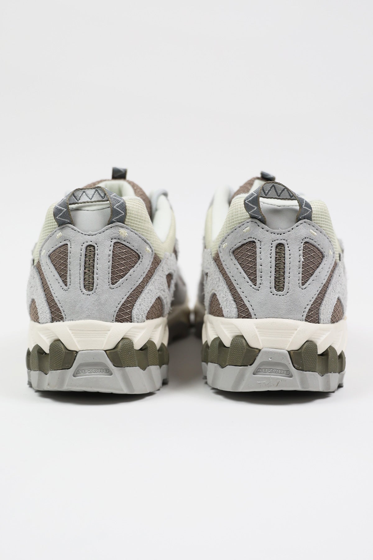 New Balance - 610v1 - Brighton Grey/Mushroom/Concrete - Canoe Club